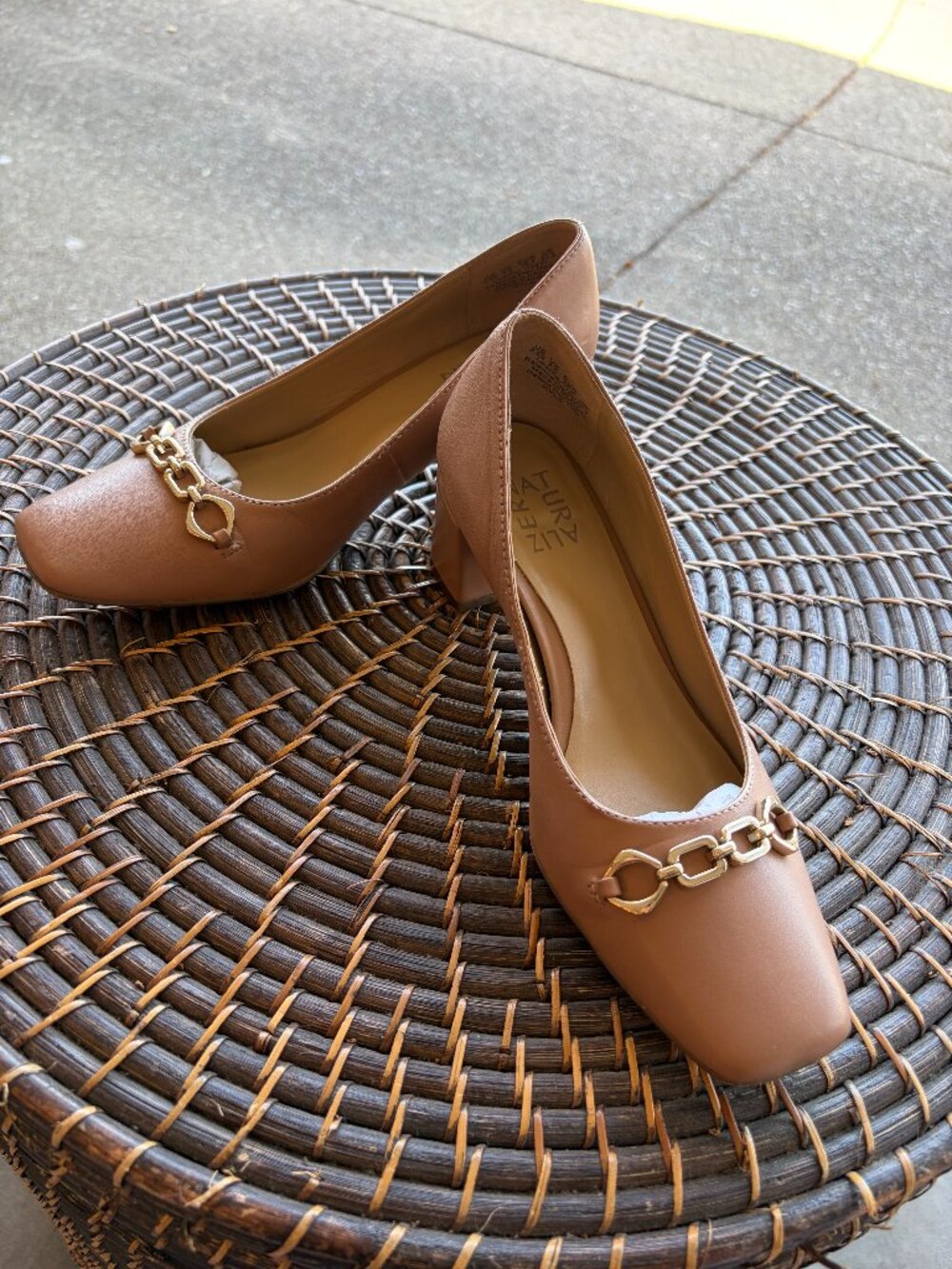 Naturalizer Almost New Classic Beige Pumps